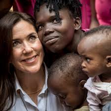 Dronning Mary måtte smugles ind i landet, men siden tog hun danskerne med  storm