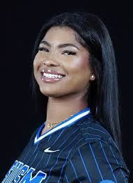 Lila Mack's Instagram, Twitter & Facebook