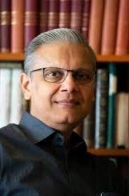 And the winner of the World's Most Manly Chin award goes to: The award  comes with a set of Gillette blades. 🎬🗣️🎵Gillette… the best—a man—can  get…🎵