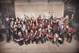 The team that is able to put all the pieces together in least possible time is the winner. A Guide To Team Building Activities In D C Cozymeal