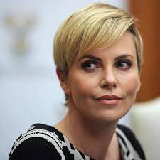 Find the perfect charlize theron stock photos and editorial news pictures from getty images. Charlize Theron Aktuelle News Infos Bilder Bunte De