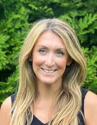 Candice Testa's Instagram, Twitter & Facebook