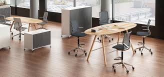 Die büromöbelserie bietet schreibtisch, regal und schrank aus einem guss. Buromobel In Grosser Vielfalt Bei Mobel Suter