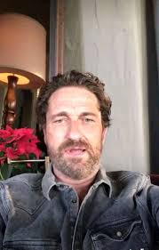 I'm so sad right now 😭😭😭😭I know we haven't talked in a while, and I'm  sorry about that. I just kept telling myself that if you still wanted to  talk you would