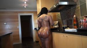 Diamond Monroe Loud Ass Farts - FAPCAT