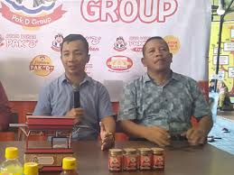 Ayam bakar pak d mampu bersaing dengan usaha sejenis lainnya di area lokasi jalan raya bringkang. Setelah Buka Puluhan Cabang Ayam Bakar Pak D Tawarkan Kemitraan Beritalima Com