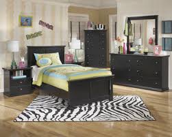 Just like how the bed can be tailored for one or two people full bedroom sets can be customized to fit any space. Youth Bedroom Sets Kids Bedroom Sets Dock 86