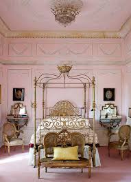 Kak Oformit Spalnyu 33 Interera Pink Bedroom Design Antique Bedroom Furniture French Country Bedrooms