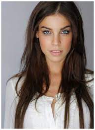 25 Long Dark Brown Hairstyles In 2021 Chocolate Brown Hair Pale Skin Pale Skin Hair Color Brown Hair Blue Eyes Pale Skin