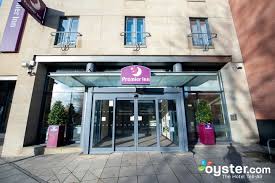 The 3* premier inn edinburgh haymarket offers excellent value, with close proximity to many of edinburgh`s main tourist. Premier Inn Edinburgh Central Lauriston Place Hotel Review What To Really Expect If You Stay