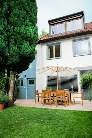 Einfamilienhaus Aus Den 60ern Uberrascht Mit Traumhafter Einrichtung Kleine Wohnung Pinterest