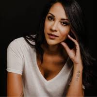 Eva Aranda's Instagram, Twitter & Facebook