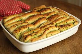Zuwachs In Der Kuche Es Ist Ein Thermomix My Simple Life Faltenbrot Rezept Krauterfaltenbrot Faltenbrot Thermomix