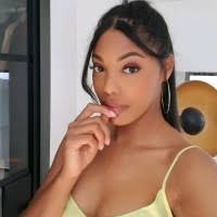 50+ "Samira R." profiles