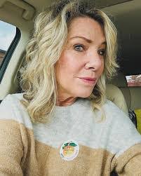 Linda Embrey's Instagram, Twitter & Facebook