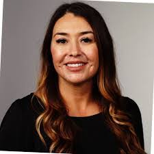 Julie Olvera's Instagram, Twitter & Facebook