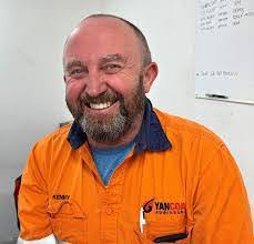 Dale Esau's Instagram, Twitter & Facebook