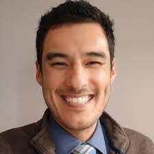 Lindsay Loos's Instagram, Twitter & Facebook