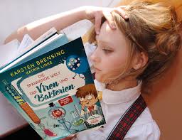 Die spannende Welt der Viren und Bakterien von Karsten Brensing und Katrin  Linke