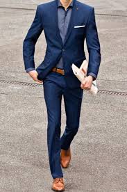 Shop our range of men's blue suits in classic and modern fits cut from wool, cotton, linen and technical fabrics. Pin By Erwing Oviedo Medina On I D Wear That Blue Suit Men Designer Suits For Men Blazer Outfits Men