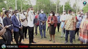 Université de lomé togo, lomé, togo. Universite De Lome Logo Le Restaurant Universitaire L Espace Ou Gayibor Les Etudiants De L U L Ont Fait Leur Choix Univers Cite Wednesday The 10th Of March The Togolese