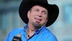 Garth brooks has an estimated net worth of nearly $400 million as of 2020. Garth Brooks Net Worth 2021 Age Height Wife Children Bio Wiki Facts Raphael Saadiq