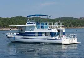 1971 River Queen Houseboat For Sale By Owner Classyboats Com House Boat River Queen Cool Boats