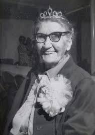 Mrs. Nellie Stewart Buchanan and the Stewart Family