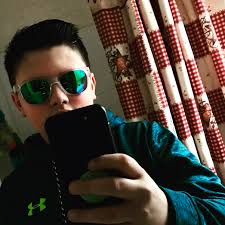 Karen Kulas's Instagram, Twitter & Facebook