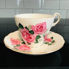 Antique limoges coffee cup & saucer. Tea Cup And Saucer England Fine Bone China Pink White Roses Blue Green Leaves Gold Trim Farmhouse Collectible Display Cottage Coffee Drink Barware Home Living Delage Com Br