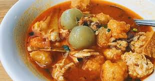 Siapkan panci berisi air, kamu bisa tambahkan garam bila perlu untuk menambah rasa serta sedikit minyak goreng agar cilok tidak lengket, dan rebus air hingga mendidih. Resep Cilok Goang Pedas Mudah Dan Simple Nuisonk