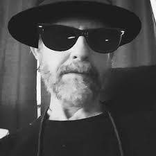 Jeff Looper's Instagram, Twitter & Facebook