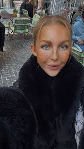 🧠Mental illness or simply ignoring the basics? Do you sleep at least 7  hours a day? Do you complete 7000+ steps a day? Do you do 3+ workouts a  week? Are you