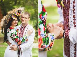 Ukrainische behörden teilen die herkunftsstaaten in eine „grüne und eine „rote kategorie ein. Hochzeit In Der Ukraine Ukrainischen Hochzeitstradition Weddings In Krakow