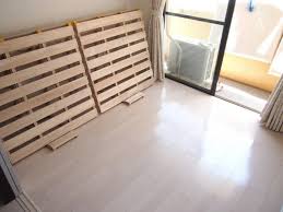 すのこベッドのススメ ベッドと布団のいいとこどり ちょろげ日記 ベットルーム インテリア パレットで作るベッド すのこベッド