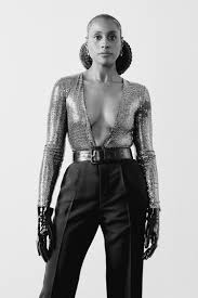 Issa rae was born on january 12, 1985 in los angeles, california, usa. Issa Rae Sounds Off On Dating Apps Fashion Week And Cupping
