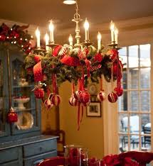 12 Chandeliers Originaux Pour Un Joyeux Noel Bricobistro Decoration Noel Noel Decoration Noel Exterieur