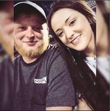 What contractors are recommended for window installation and rot repair in  Berea?