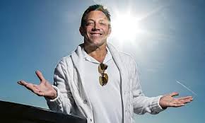 He started out as a stockbroker and churned out millions of dollars through illegal ways in the 90s through 'stratton oakmont,' an investment company which he. Jordan Belfort Wie Der Wolf An Die Wall Street Gelangte