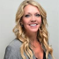 Karen Steinberger's Instagram, Twitter & Facebook