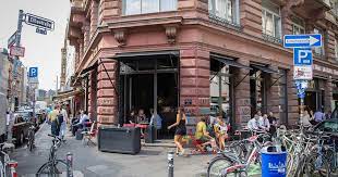 Along with the westend, the nordend and the ostend, it is part of frankfurt's dense inner city districts. Frankfurter Bahnhofsviertel In Frankfurt Das Beruchtigte Bahnhofsviertel Als Milieu Der Kontraste