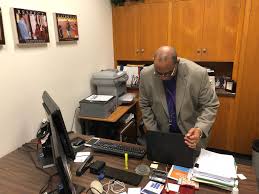 Responsible for as many as 900 students and under new leadership, Dallas  ISD counselors feel the stress