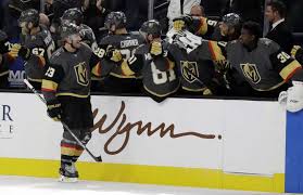 The golden knights become the 31st nhl team and the first expansion team in the league since the columbus blue jackets and the minnesota wild were added in 2000. Traum Einstand Fur Martinez Bei Den Vegas Golden Knights