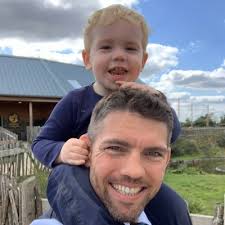 Mark Higgins (@higgins19_83)