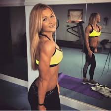 26 y/o ️ youtube family +990.000 🥸 tiktok: Pin On Sophia Thiel Fitness Model