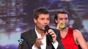 El programa de marcelo tinelli ocupó la franja de 22:00 a 00:00 y no pudo superar a la voz argentina. Showmatch 2012 El Blooper De Marcelo Tinelli Youtube