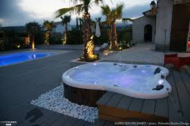 Outdoor Renovation On The French Riviera Whirlpool Hinterhof Badewanne Im Freien Whirlpool Garten