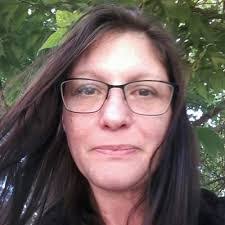 Kelly Kelchner's Instagram, Twitter & Facebook