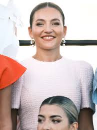 ESPOLÍN "SOTO" ✨ De dos Falleras Mayores de Valencia; más en concreto, de  una infantil y de una mayor. ¿Los recordáis? ¿las recordáis? ¿años?  Tejidos, evidentemente, por @espolinesdegarin 🙌🏻. #fallasdevalencia  #falleramayor #fallera #