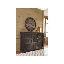 Find ideas and inspiration for bedroom dressers to add to your own home. B643 31 Ashley Furniture Willenburg Dark Brown Bedroom Dresser